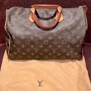 Louis Vuitton Speedy 35